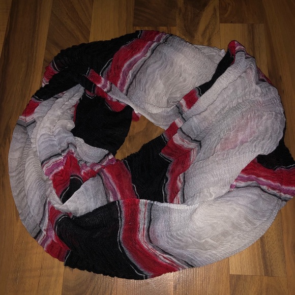 Scarf - Picture 3 of 4